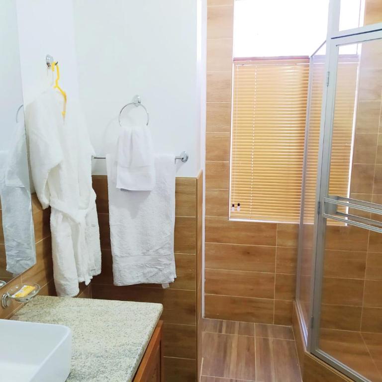 CASA TALIOS - Habitación Doble Deluxe (2 adultos + 1 niño) - 4