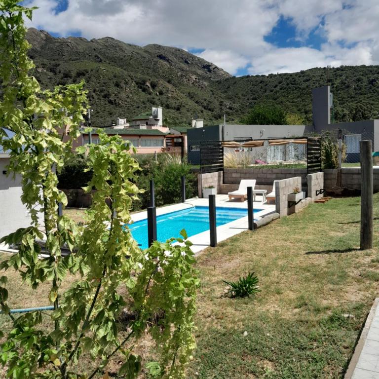 Casa con piscina y vistas a las sierras en Potrero de los Funes- Casa Sawa - Casa de 2 dormitorios - 1