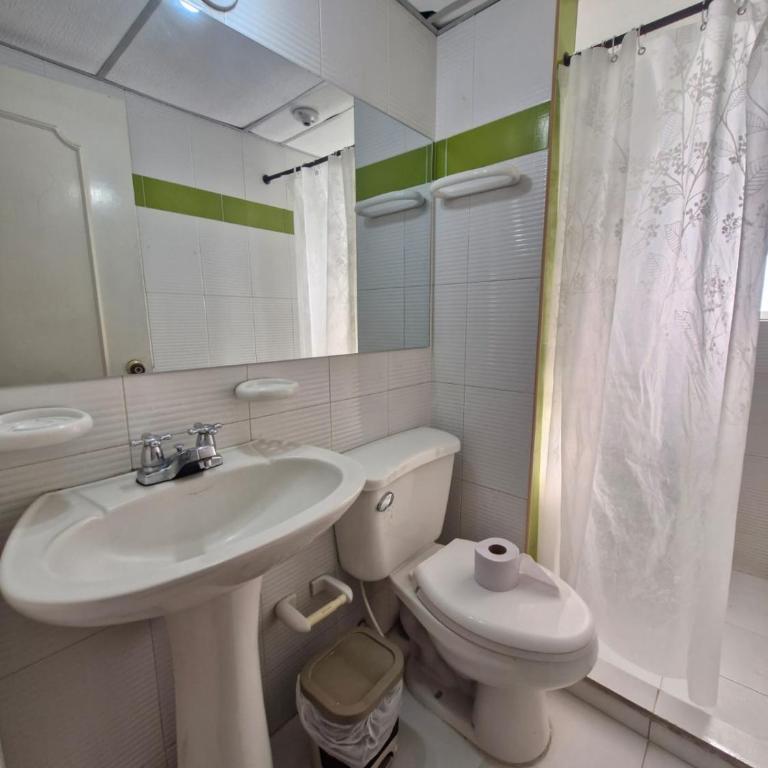 Apartamento Privado Rodadero-Santa Marta - Three-Bedroom Apartment - 19