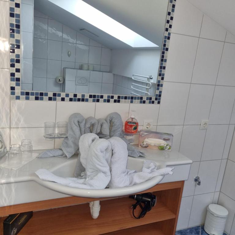 Ferienwohnung Anita - Apartment mit 3 Schlafzimmern und Dusche - 2