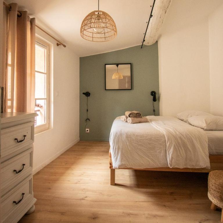 Appartement T4 plein centre ville Climatisé escalier étroit - Appartamento con 3 Camere da Letto - Piano Alto - 22