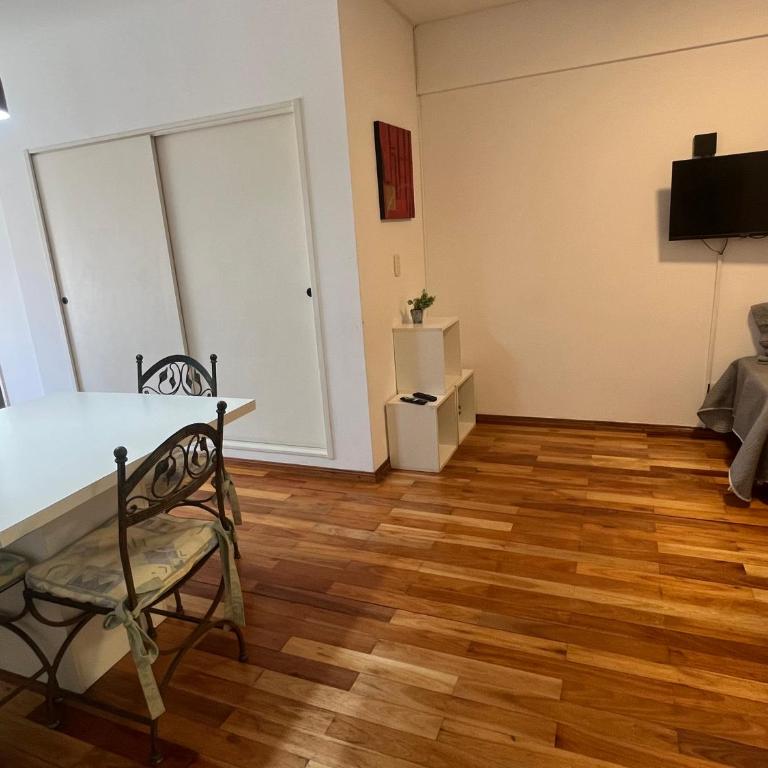Cómodo, a metros del Shopping Abasto - Two-Bedroom Apartment - 18