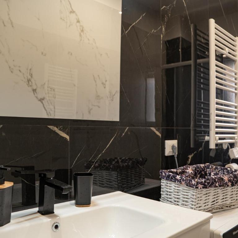 Alba Apartment - Bari Center - Appartamento con 2 Camere da Letto e Vista Città - 23