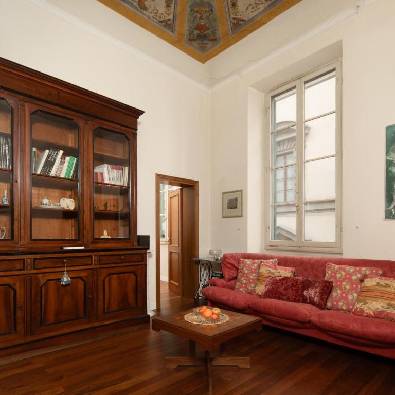 Frescoed Duomo Retreat - Appartamento con 2 Camere da Letto - 3