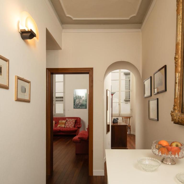 Frescoed Duomo Retreat - Appartamento con 2 Camere da Letto - 5