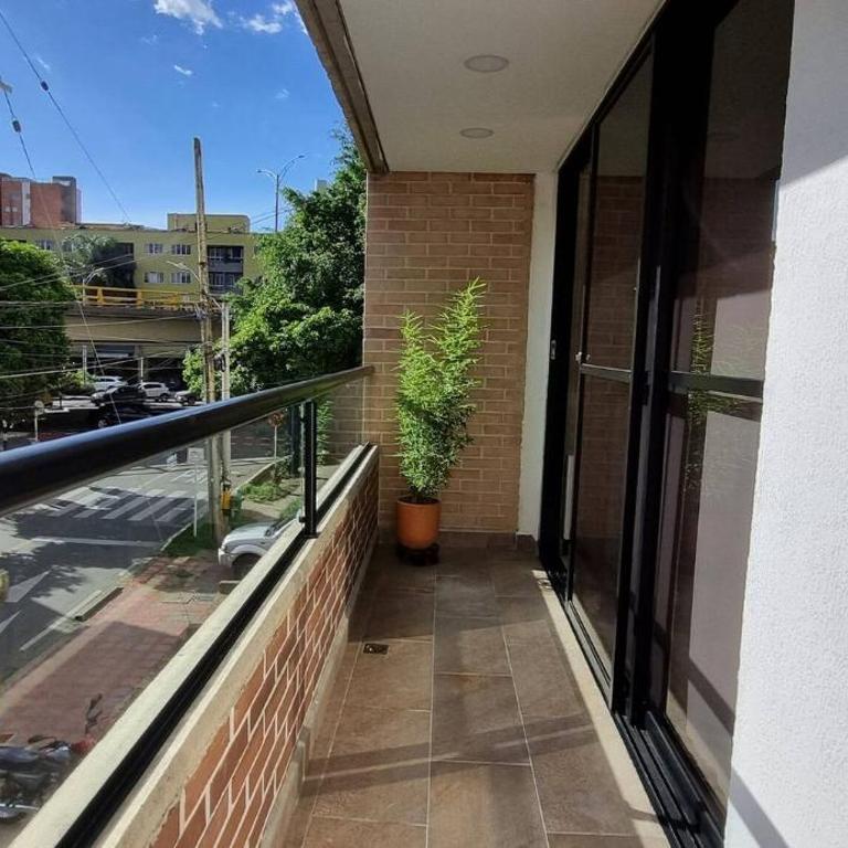 Charming 3BR Apt in Medelln Comfort, Style - Apartamento - 2