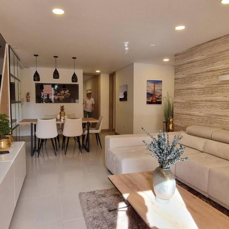 Charming 3BR Apt in Medelln Comfort, Style - Apartamento - 4