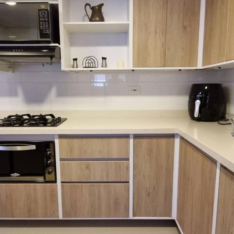 Charming 3BR Apt in Medelln Comfort, Style - Apartamento - 13