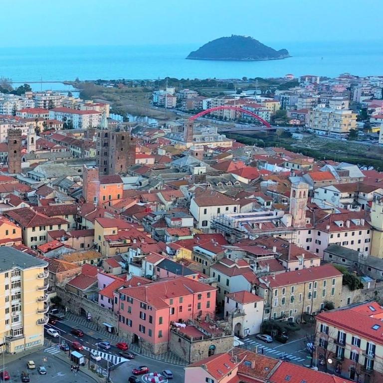 LargoDoria - ViaGenova, box auto privato incluso - Appartamento con 2 Camere da Letto - 44