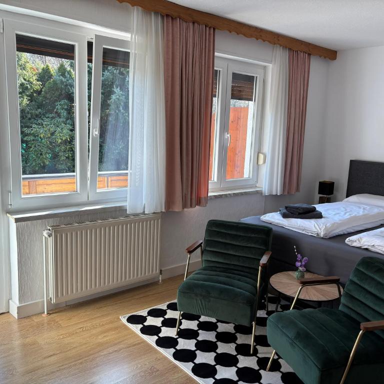 Pension Kitty - Comfort Doppelzimmer mit Balkon und Gartenblick - 6