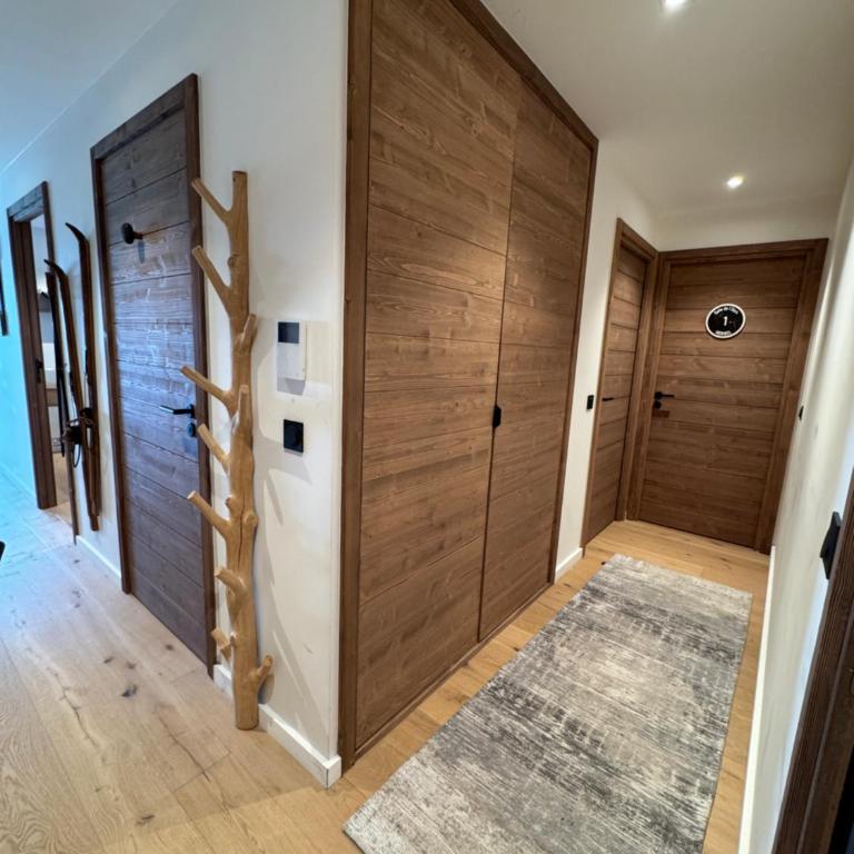Séjour été - Appartement 4 pièces 6 personnes avec terrasse 50 m2 pour un séjour en famille avec vue exceptionnelle sur Meribel - Apartment mit 3 Schlafzimmern - 16