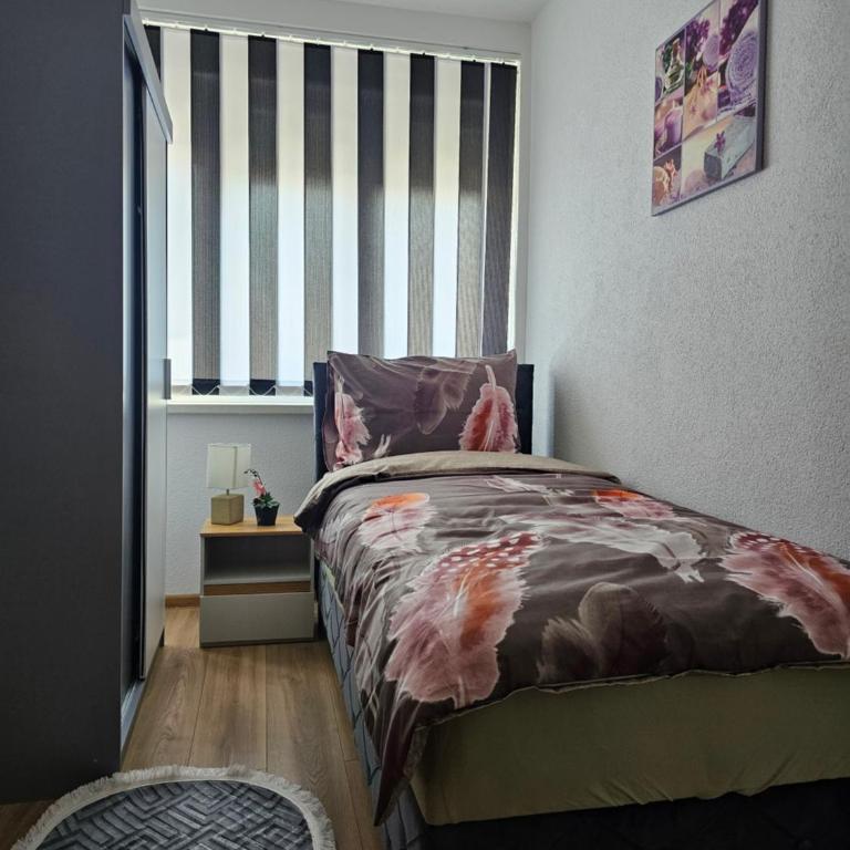 Apartman Iman1 - Three-Bedroom Apartment with Balcony - 6