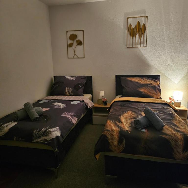 Apartman Iman1 - Three-Bedroom Apartment with Balcony - 7