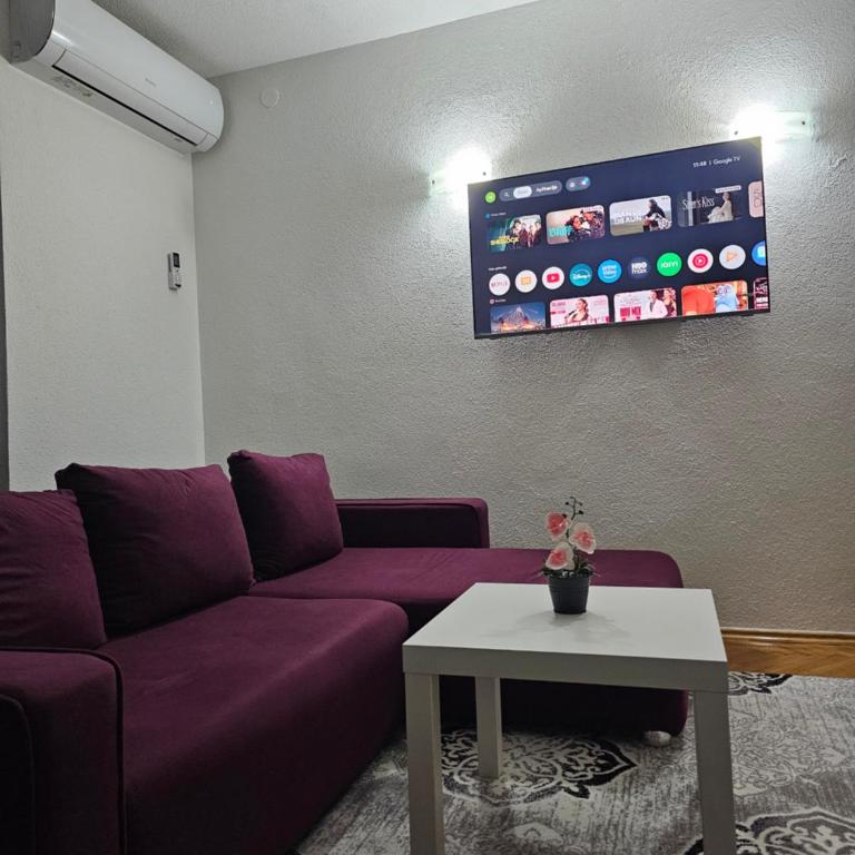 Apartman Iman1 - Three-Bedroom Apartment with Balcony - 11