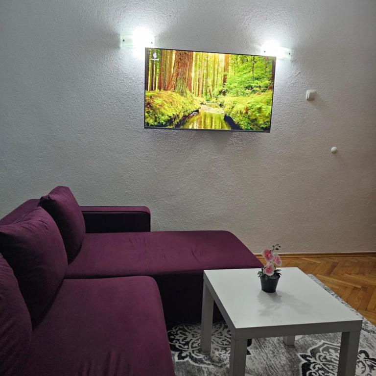 Apartman Iman1 - Three-Bedroom Apartment with Balcony - 12