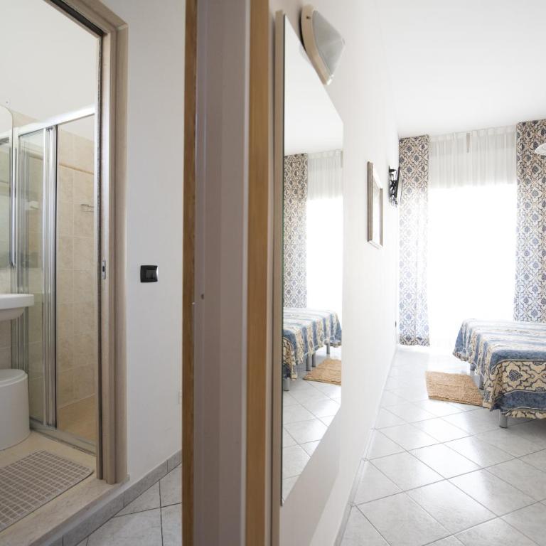 Hotel Gigliola - Triple Room with Sea View - 1