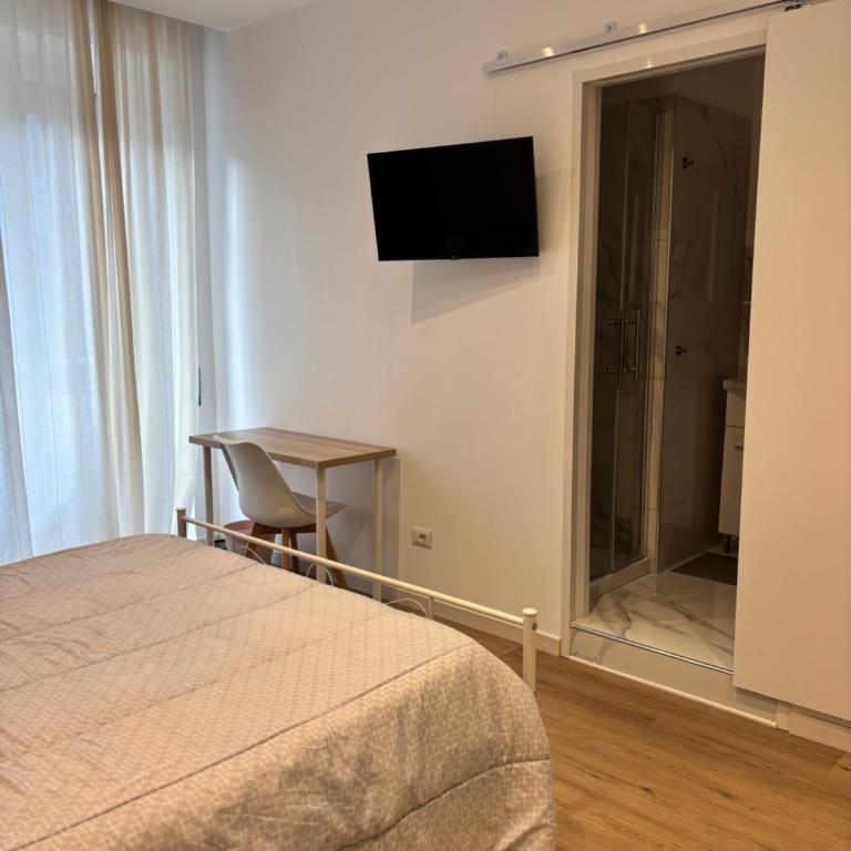 Nesima Apartment - Ospedale Garibaldi SiciliaFiera Metro Fontana - Triple Room with Private Bathroom - 3