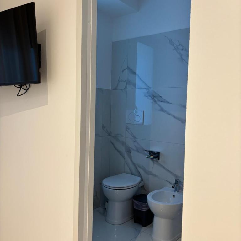 Nesima Apartment - Ospedale Garibaldi SiciliaFiera Metro Fontana - Triple Room with Private Bathroom - 6
