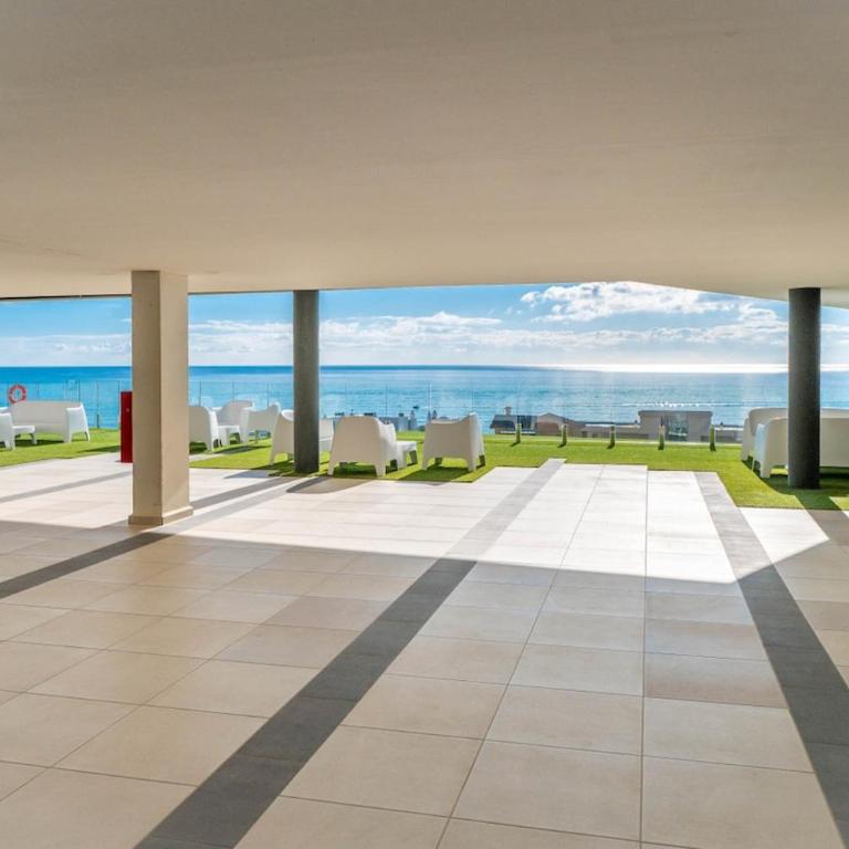 Carvajal Design Stay - Walk to Beach and Train - Apartamento de 2 dormitorios con terraza y vistas al mar - 29