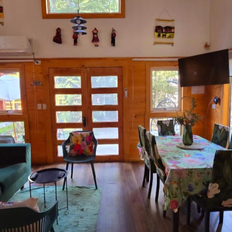 Casa Flores Verdes - Three-Bedroom House - 4