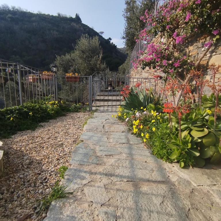 Casa Ninin - Two-Bedroom Apartment with Terrace, Garden and Sea View - 27