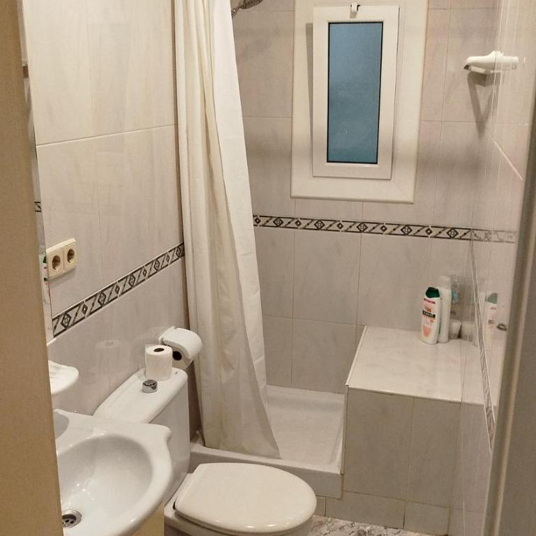One bedroom apartment in a high area Bcn - Budget Double Room - 9
