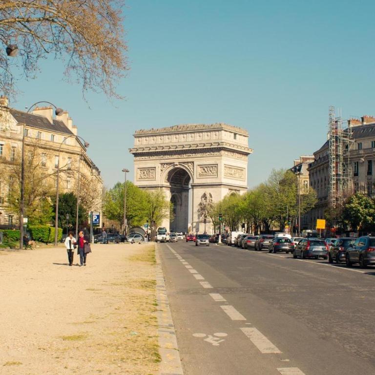 Place Central économique 3 min Arc de Triomphe - Chambre Double Économique - 17