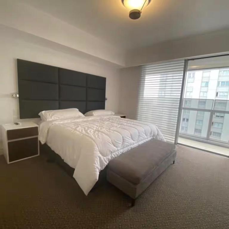 Icon 5 Star Luxury Residence - One-Bedroom Apartment with River View - 9