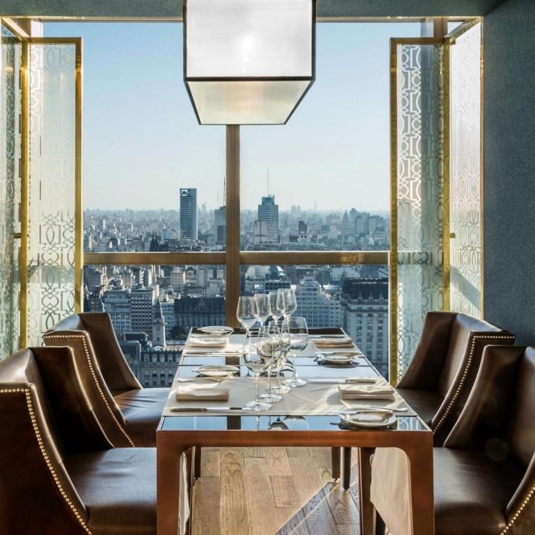 Icon 5 Star Luxury Residence - One-Bedroom Apartment with River View - 23