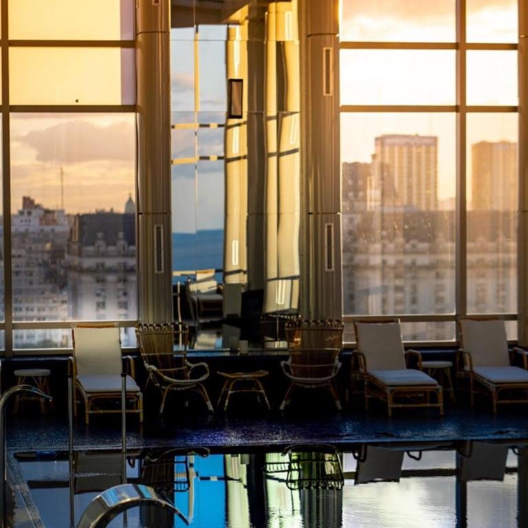 Icon 5 Star Luxury Residence - One-Bedroom Apartment with River View - 17