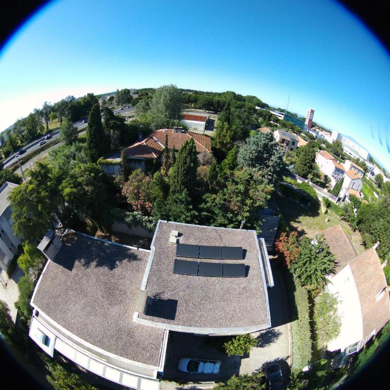 Chez Pétrarque - Chambre Double - Vue sur Jardin - 1