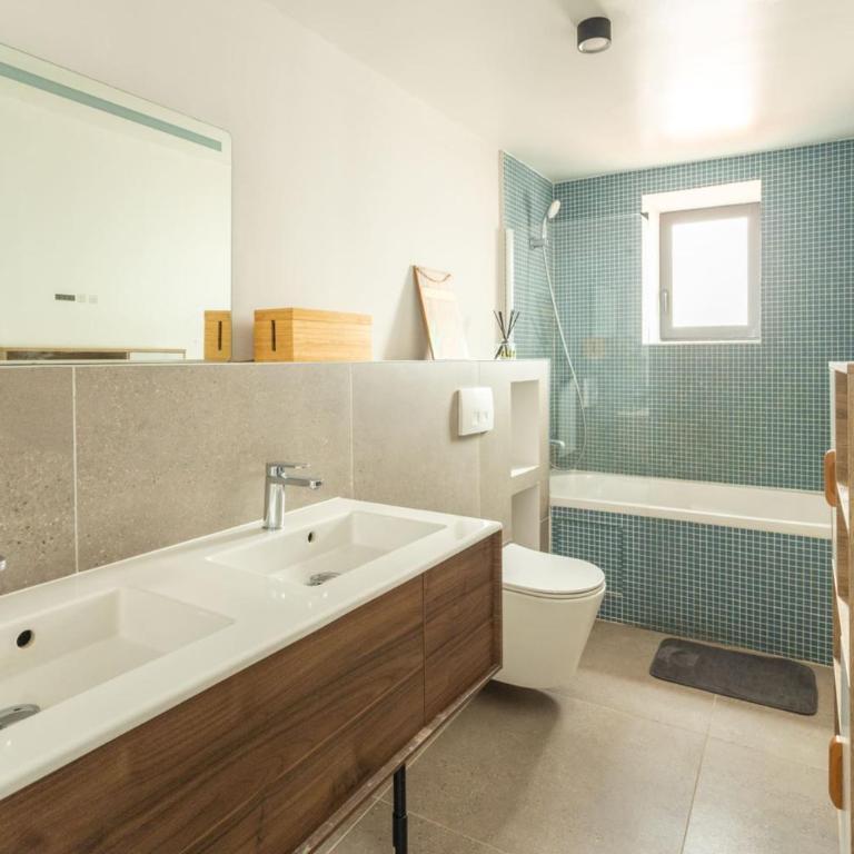 Villa moderne avec piscine - Proche Marseille - Maison de Vacances - 24