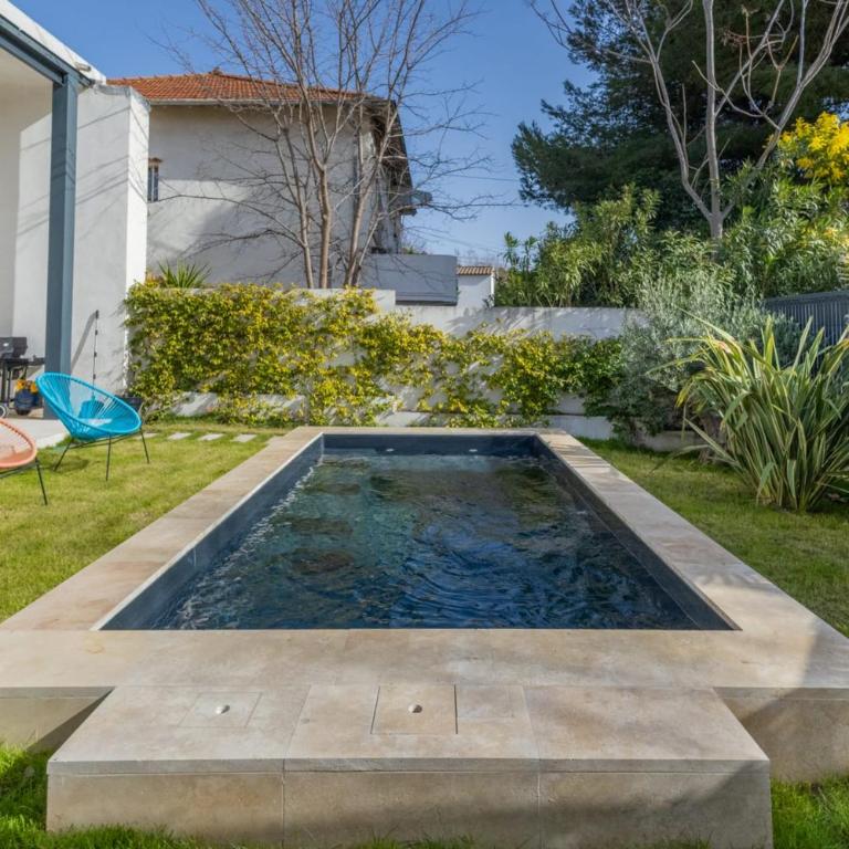 Villa moderne avec piscine - Proche Marseille - Maison de Vacances - 30