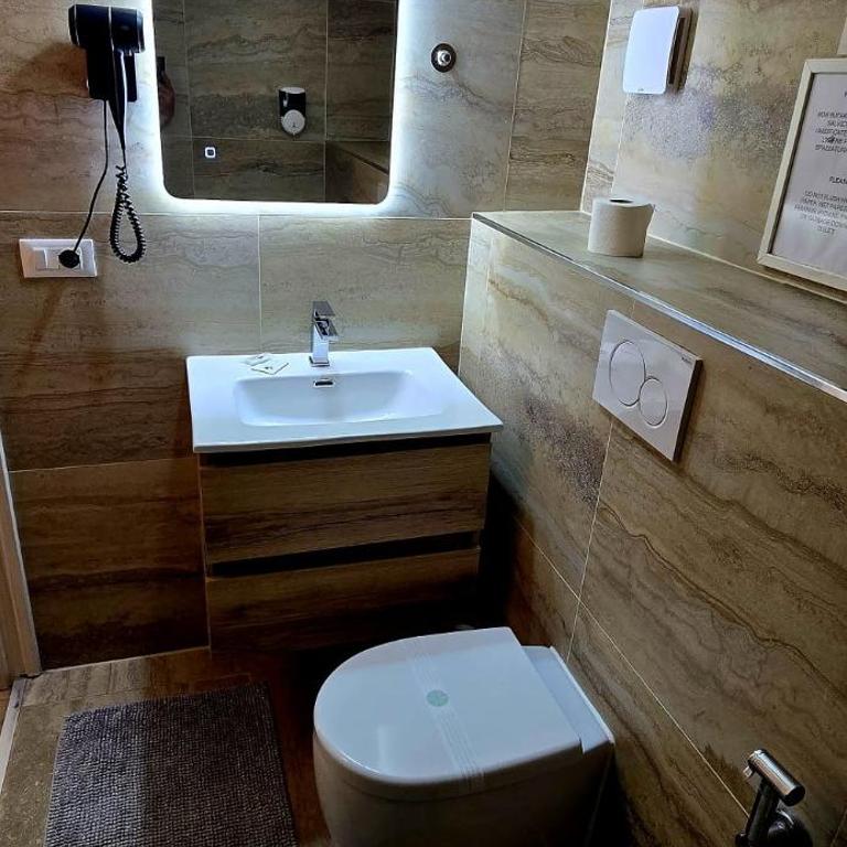 Moonlight Etna B&B Catania - Double Room with Balcony - 11