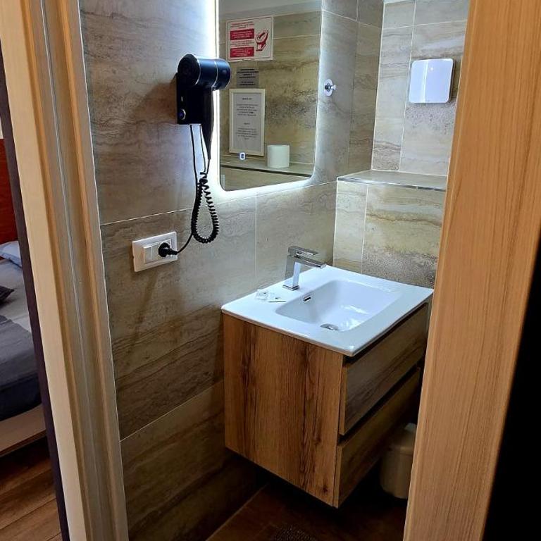 Moonlight Etna B&B Catania - Double Room with Balcony - 12