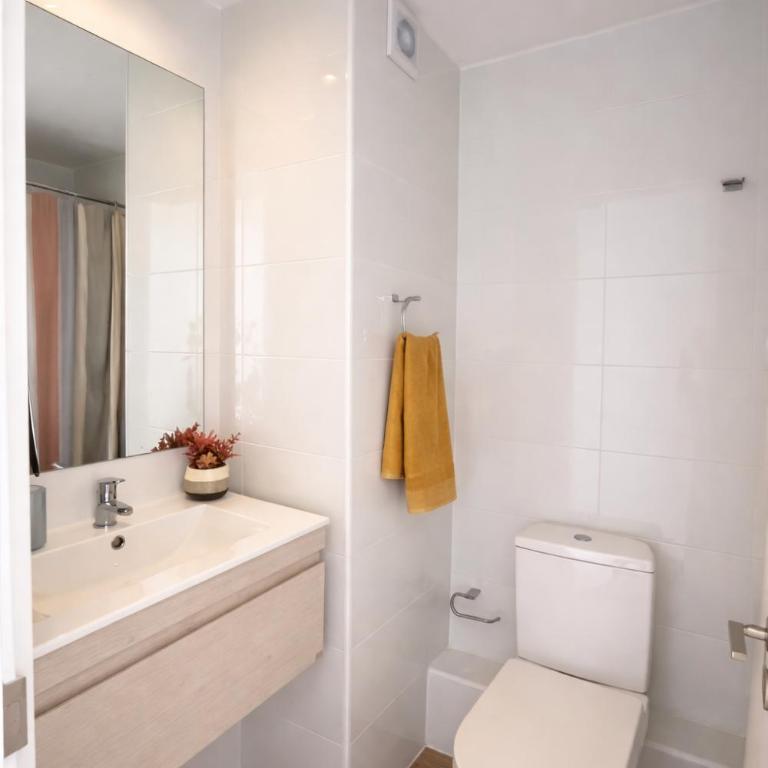 Argomedo City Stay - One-Bedroom Apartment - 3