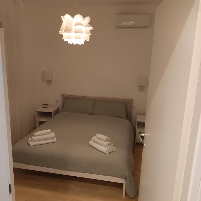 Accogliente Bilocale -Parcheggio Privato WiFi gratuiti- - Appartamento con 1 Camera da Letto - 2