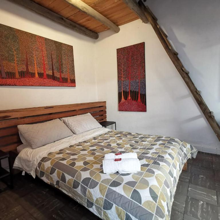 Hostal Casa Tyba - Double Room with Private Bathroom - 1