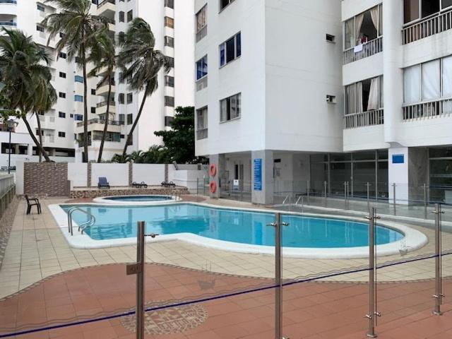 Aparta-estudio con hermosa vista Barrio Laguito - One-Bedroom Apartment - 6