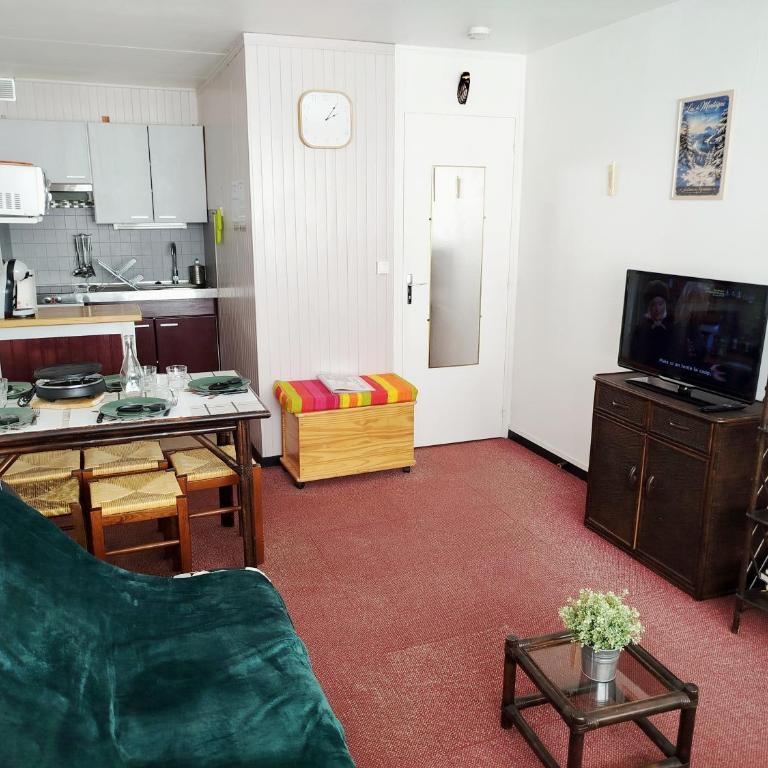 Alti Studio La Mongie - Pied des pistes - Balcon plein sud - Vue montagnes - 5 personnes - Appartement 1 Chambre - 6