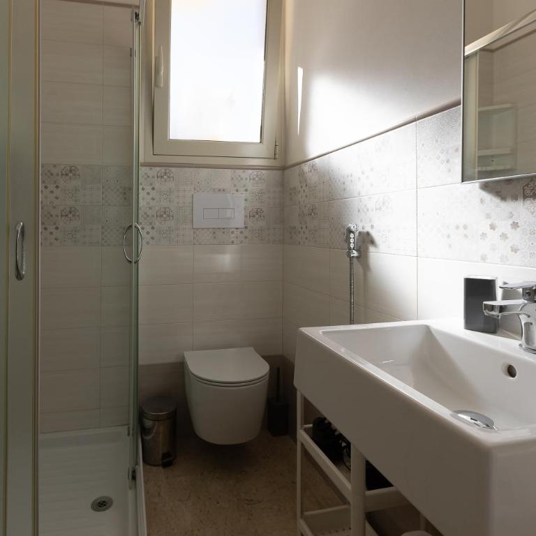 LA ROSA DEI VENTI - Free Parking, Air Conditioning and Wi-Fi - Deluxe Quadruple Room - 7