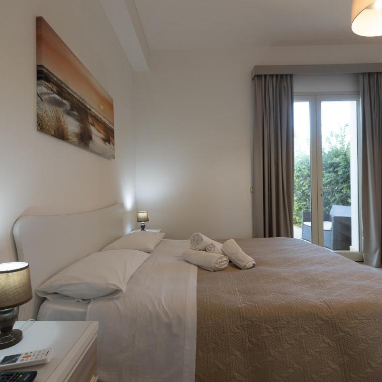 LA ROSA DEI VENTI - Free Parking, Air Conditioning and Wi-Fi - Deluxe Triple Room - 5