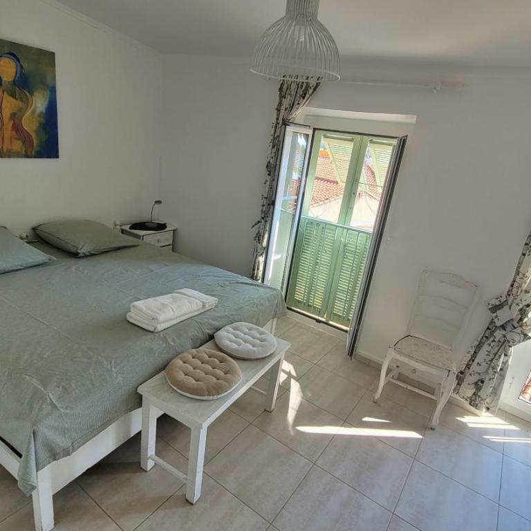 Au Nid d'Azur, heart of iconic old town with sea view - One-Bedroom Apartment - 4