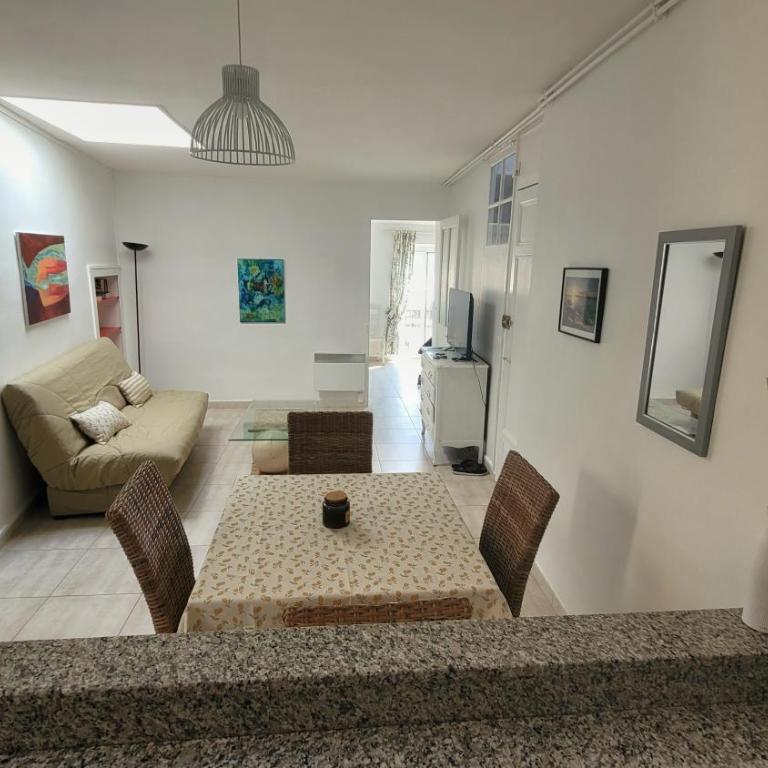 Au Nid d'Azur, heart of iconic old town with sea view - One-Bedroom Apartment - 8