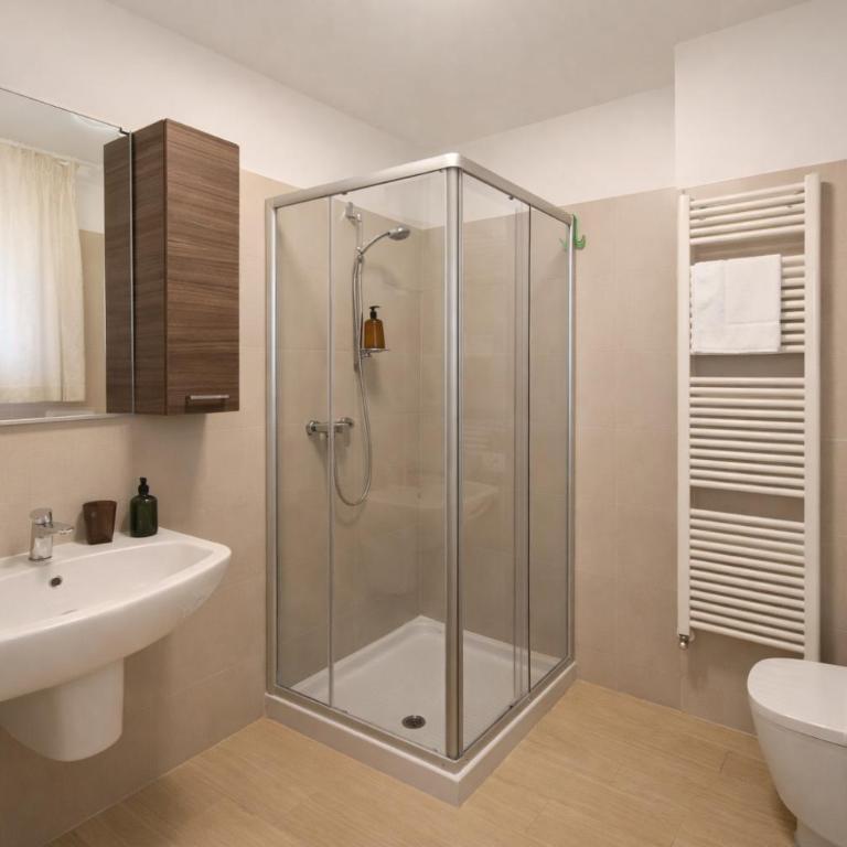 Villa Lucchetta - Tre Camere e Appartamento con parcheggio Interno - Habitación Doble Grande - 3