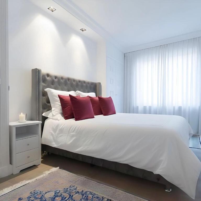 Arc de Triomphe - Prestigious 3BR - Terrace - Appartement 3 Chambres Premium avec Balcon - 13