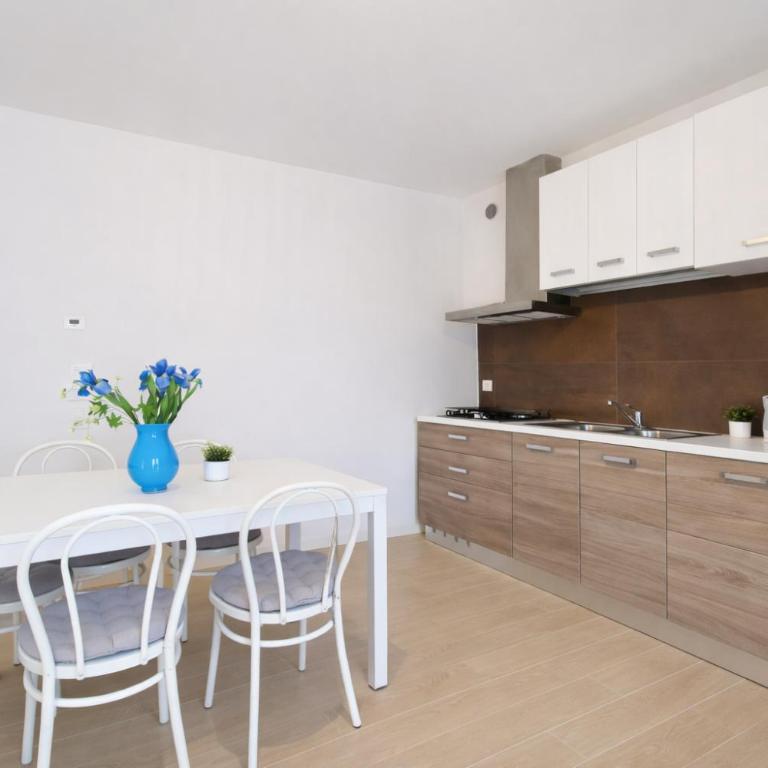 Villa Lucchetta - Tre Camere e Appartamento con parcheggio Interno - Apartamento - Planta baja - 6