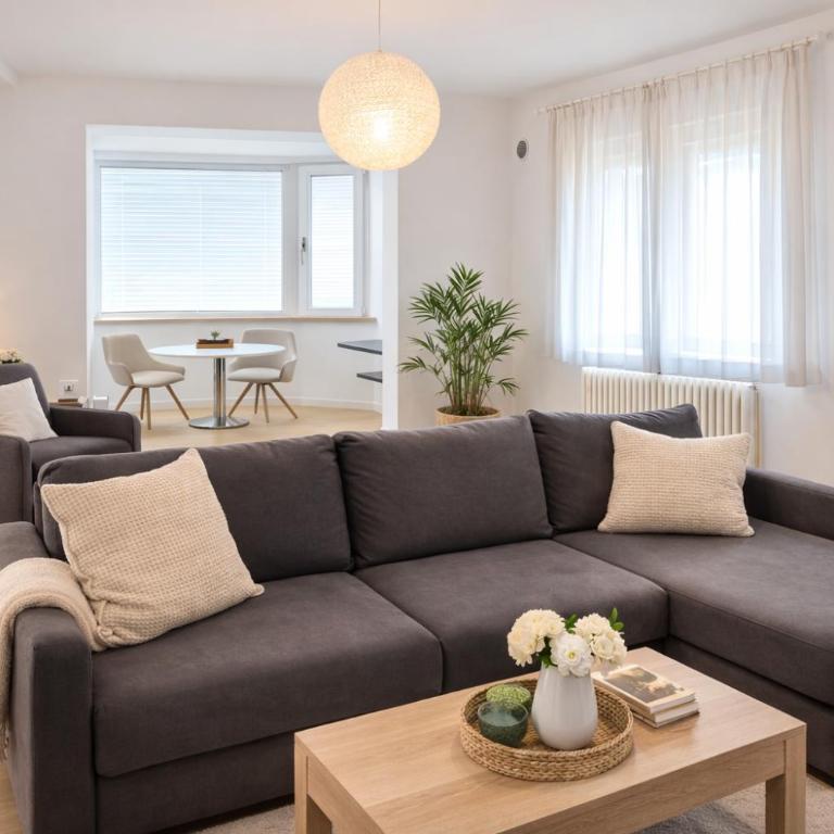 Villa Lucchetta - Tre Camere e Appartamento con parcheggio Interno - Apartamento - Planta baja - 1