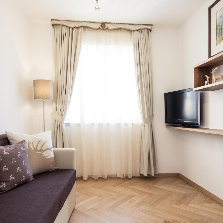 Romantik Hotel Jagdhof - Junior Suite - 5