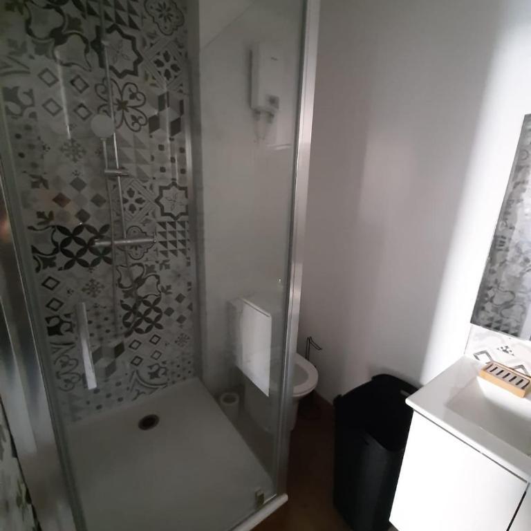 Charmant studio free parking quartier Anglais - Apartment - 4